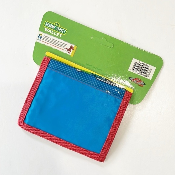 NEW Sesame Street Elmo wallet - Picture 2 of 2